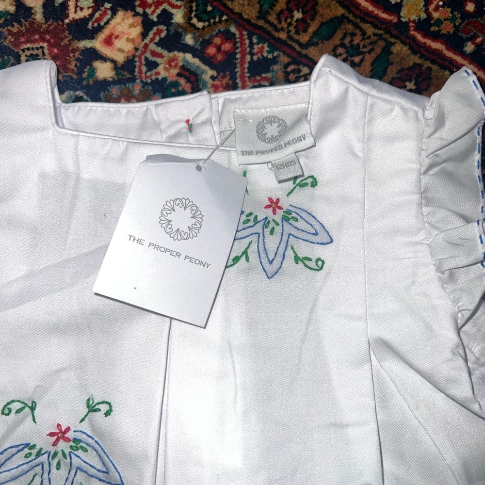The proper peony white cotton NWT 12mo swing set w/ floral embroidery & bloomer - Picture 3 of 3